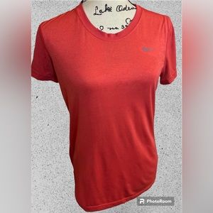 Nike DriFIT Women’s Crew Neck T-Shirt size Large